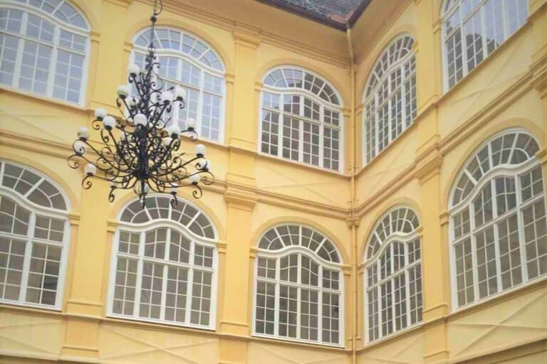 Anstreicherarbeiten im Schloss Premstätten